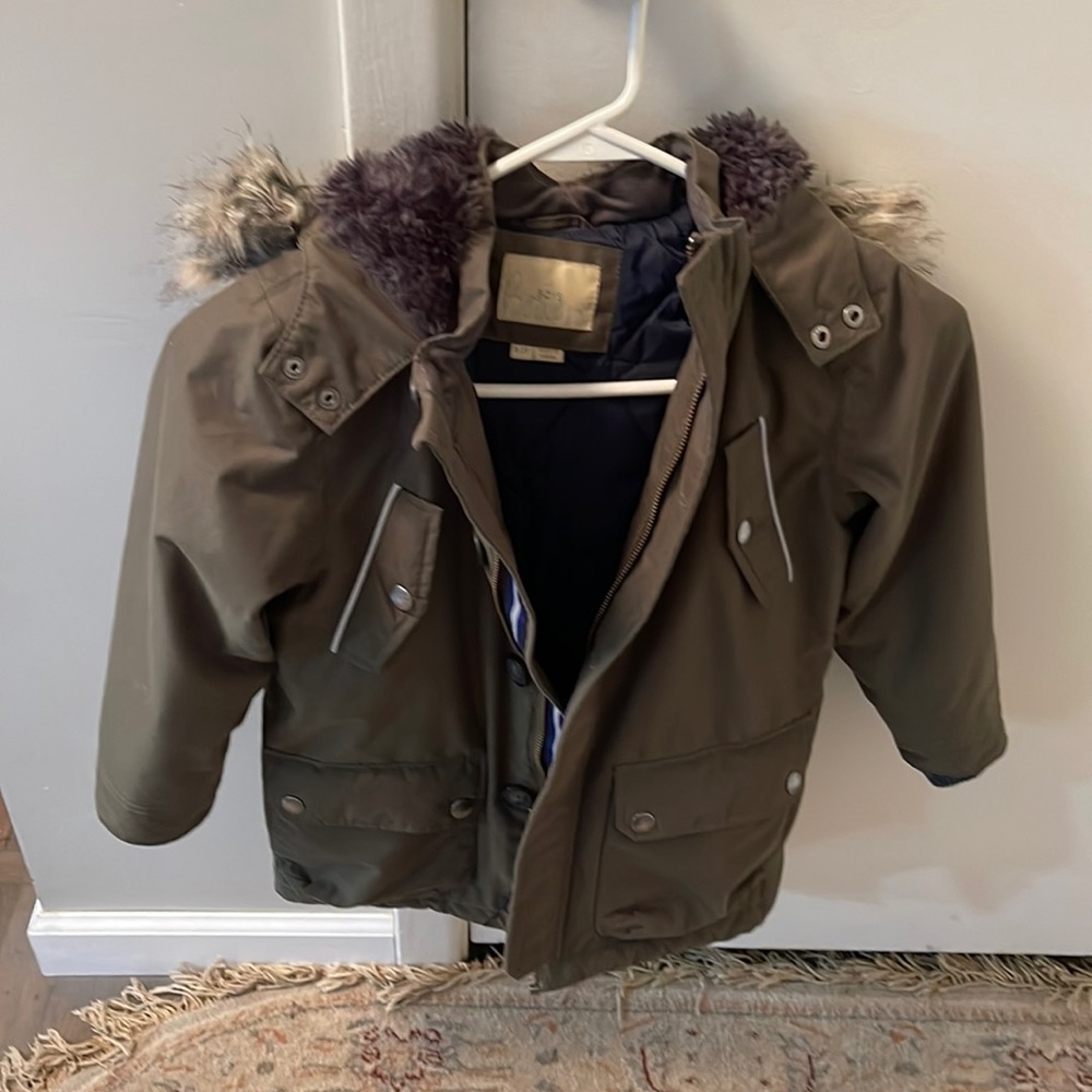 Mini  boden winter jacket 6-7 yr old. Excellent warm waterproof parka